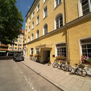 Carlton 3* Munich